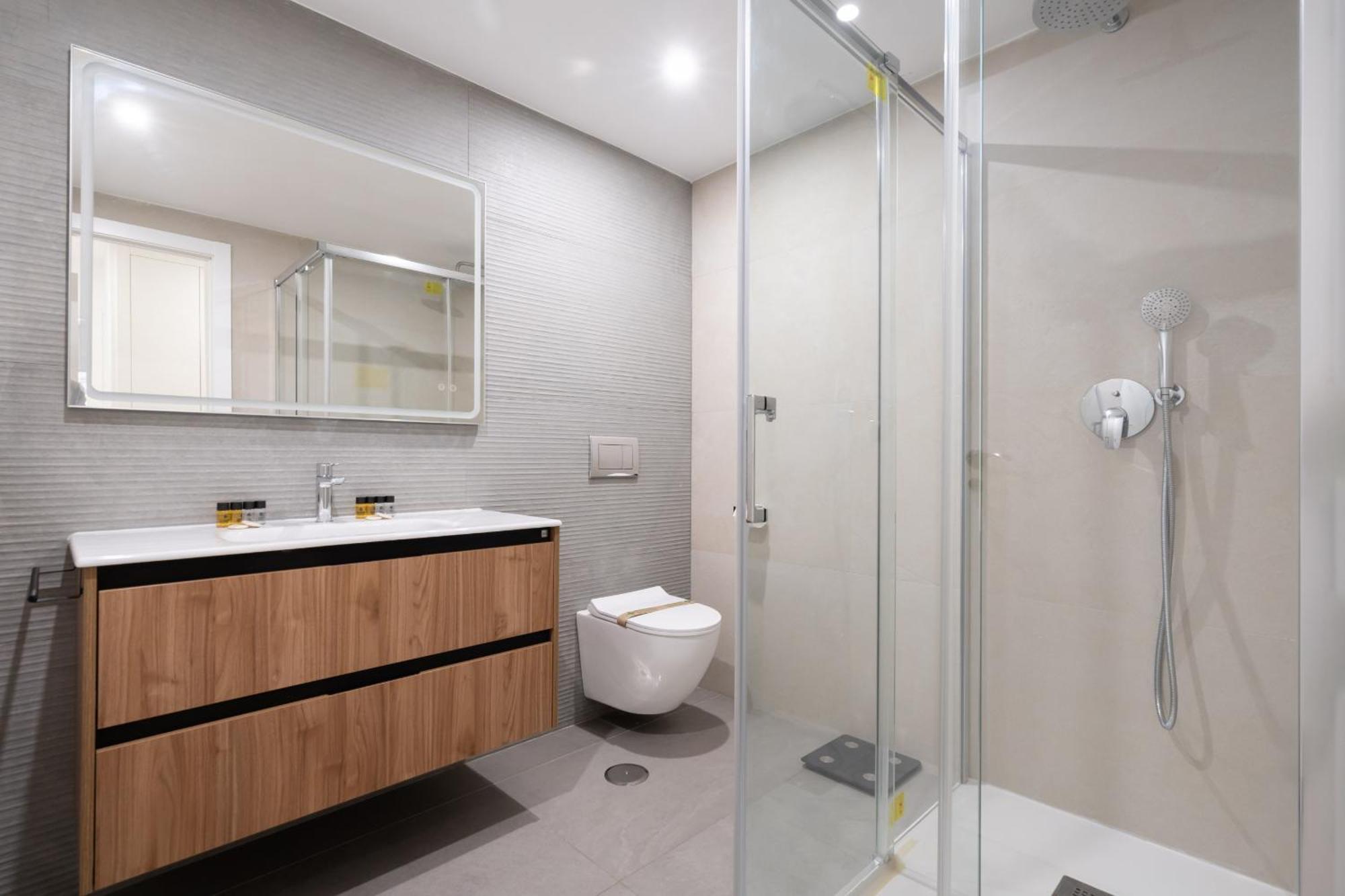Apartamento Reformado En La Gran Via Alquiler Temporal Μαδρίτη Εξωτερικό φωτογραφία